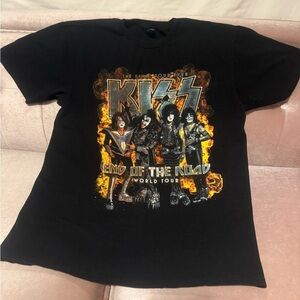 Kiss Black Short Sleeve Graphic Tee